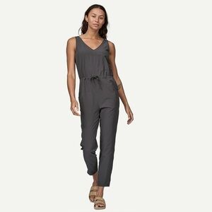 Patagonia Women's Fleetwith Jumpsuit in Ink Black Size Extra Large